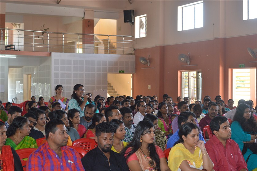 Saraswathi Vidyalaya welcomed its new batch of Lkg students
